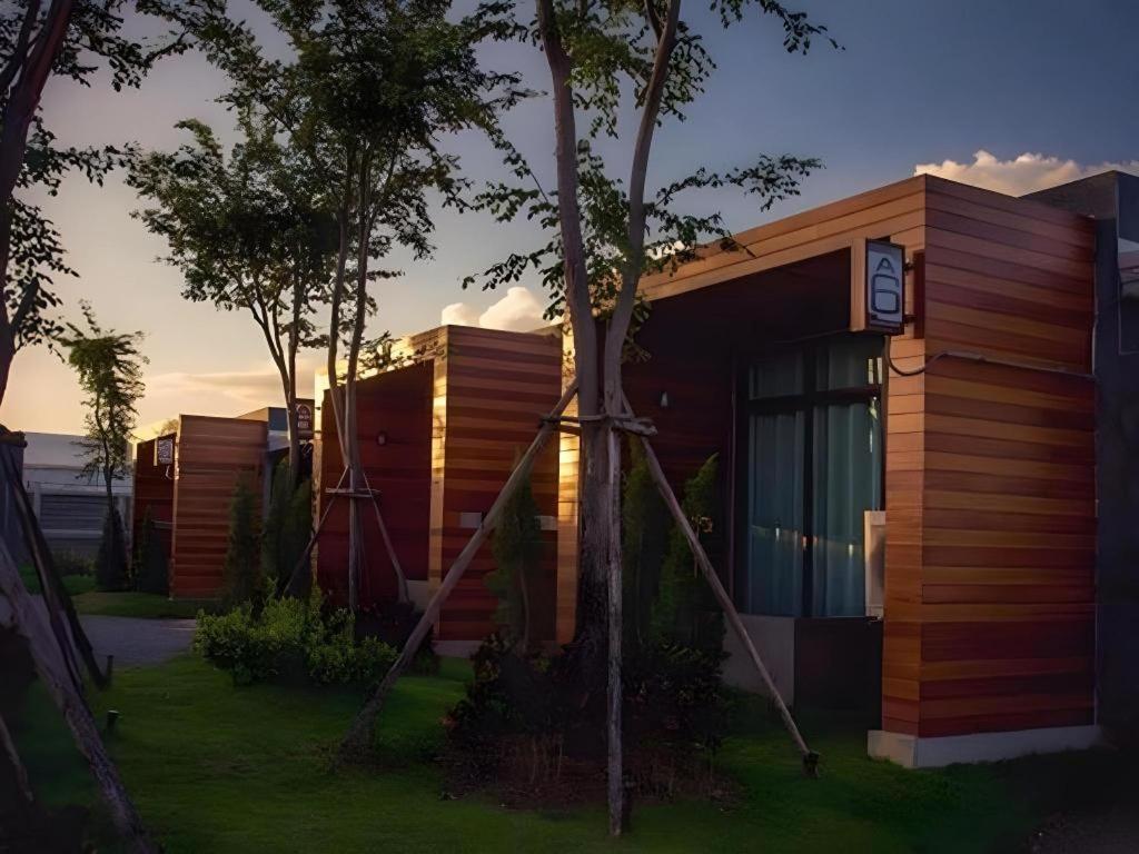 The Infinite Resort Nakhon Sawan Exterior photo