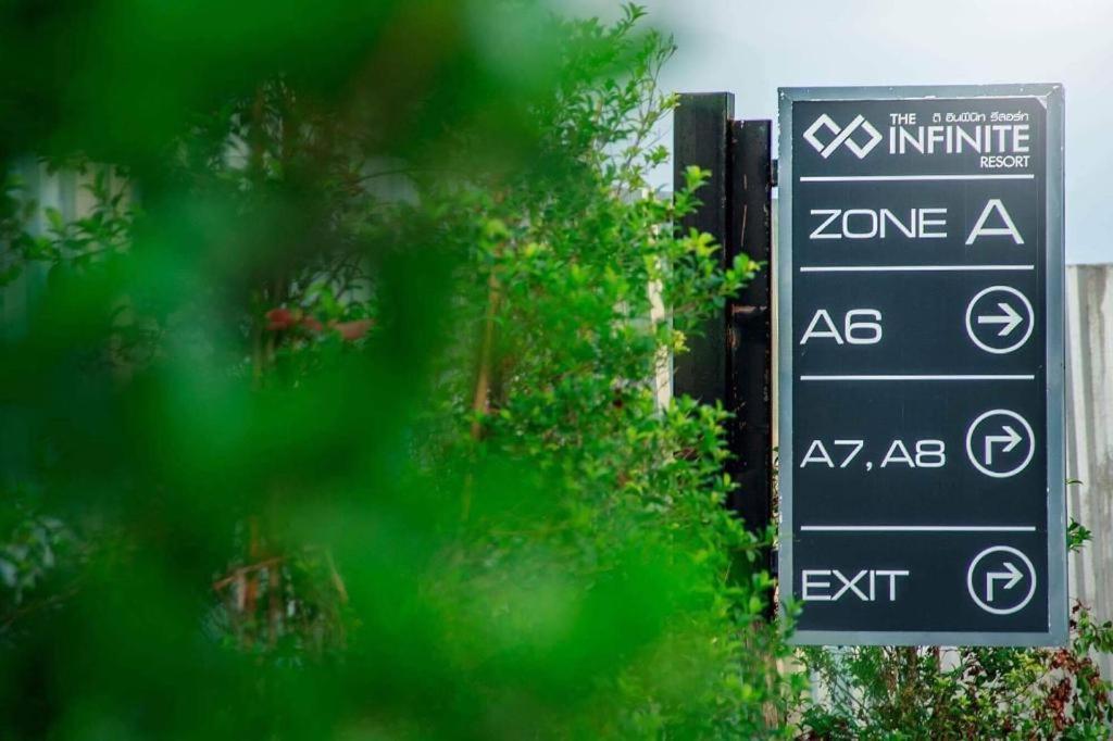 The Infinite Resort Nakhon Sawan Exterior photo