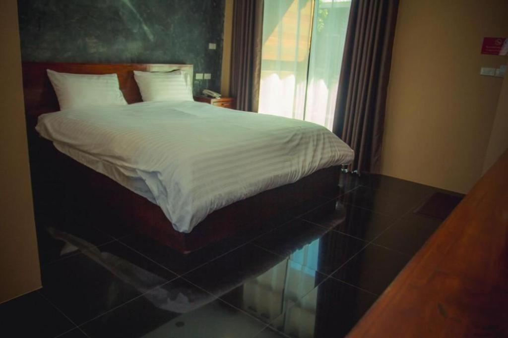 The Infinite Resort Nakhon Sawan Exterior photo